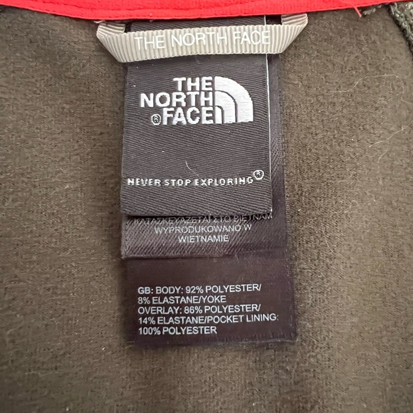The North Face zip-up jacket, flash dry, sage green with vibrant trim. - Picture 4 of 5